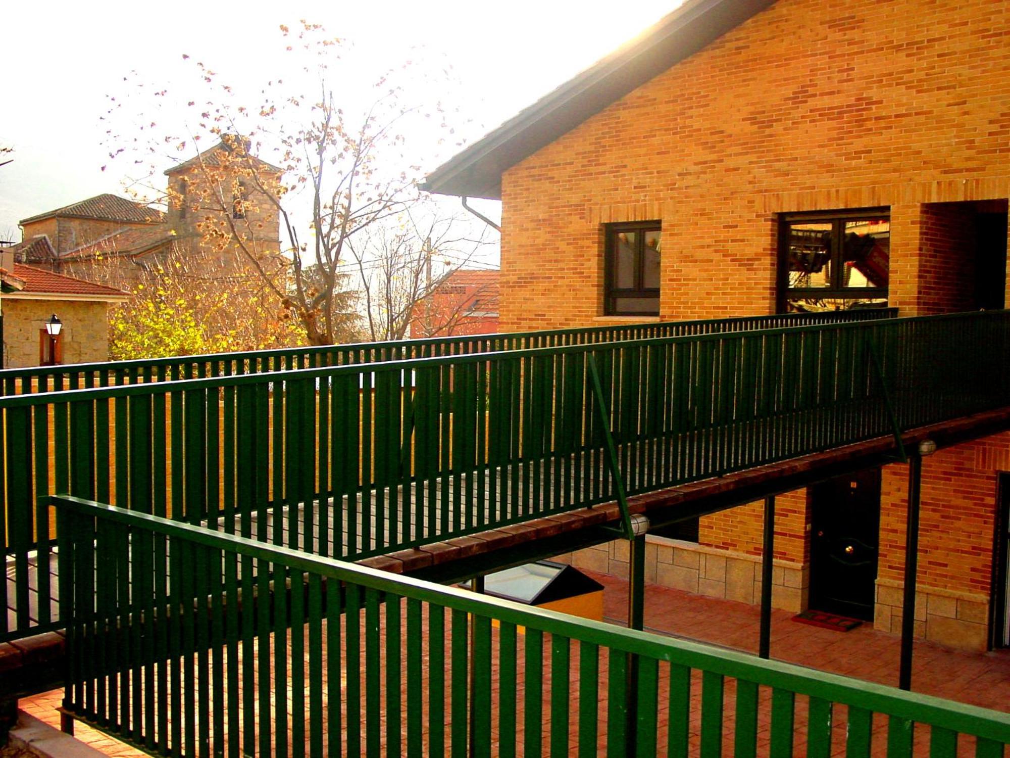 Apartahotel Rural Collarubio Luxury Collado Mediano Dış mekan fotoğraf